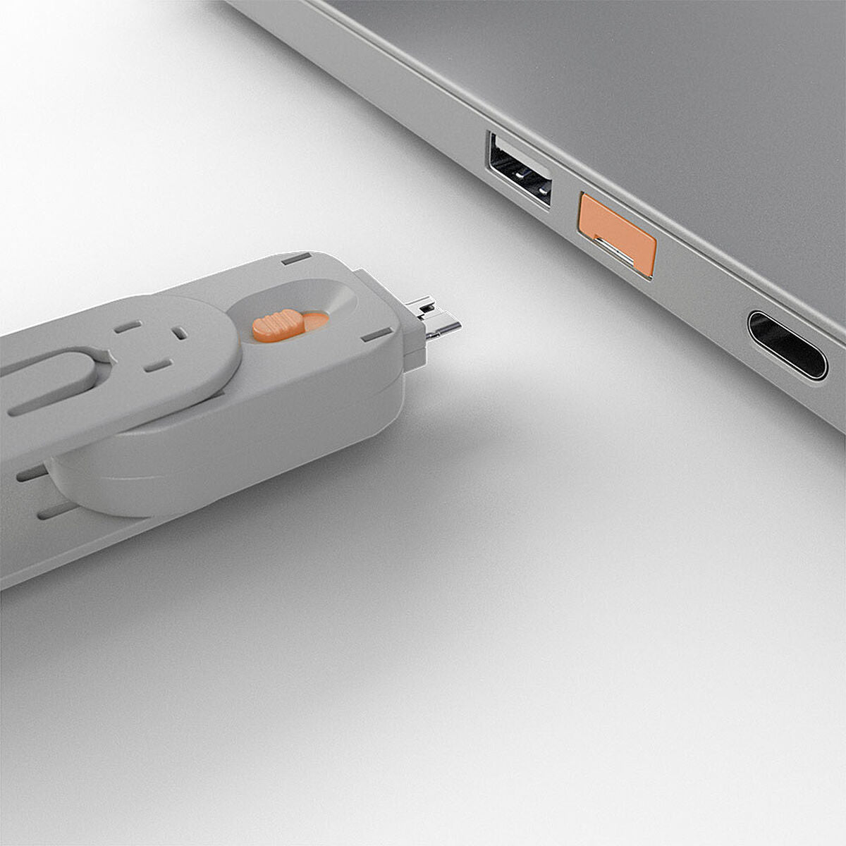 LINDY Sicherheitssperre mit USB-Anschluss in Grau und Orange – Detailansicht