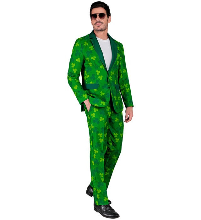 St. Patrick's Day Party Anzug mit Jackett und Hose auf weißem Hintergrund