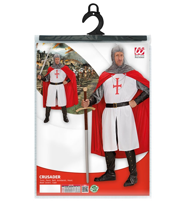 Kreuzritter-Kostüm mit Helm, Umhang und Stiefelüberziehern auf weißem Hintergrund