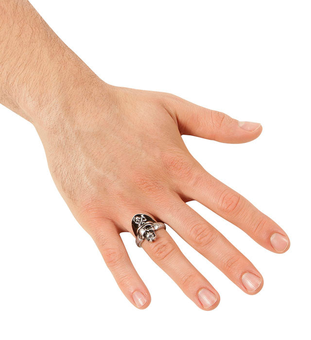Totenkopf-Ring im Piratenstil als Fasnacht-Accessoire