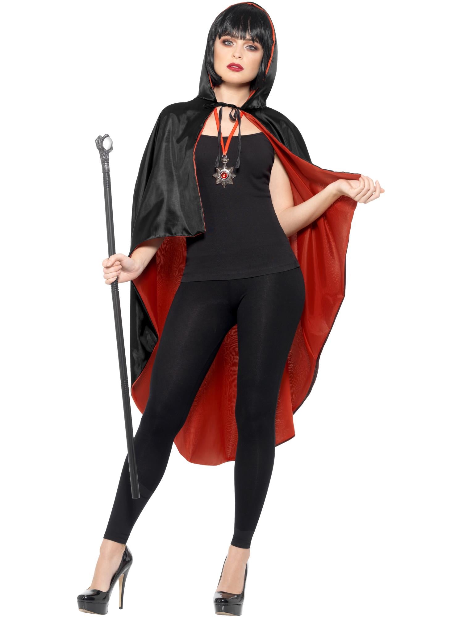 Smiffys Vampire Kit mit wendbarem schwarzem Umhang für Erwachsene – Produktansicht
