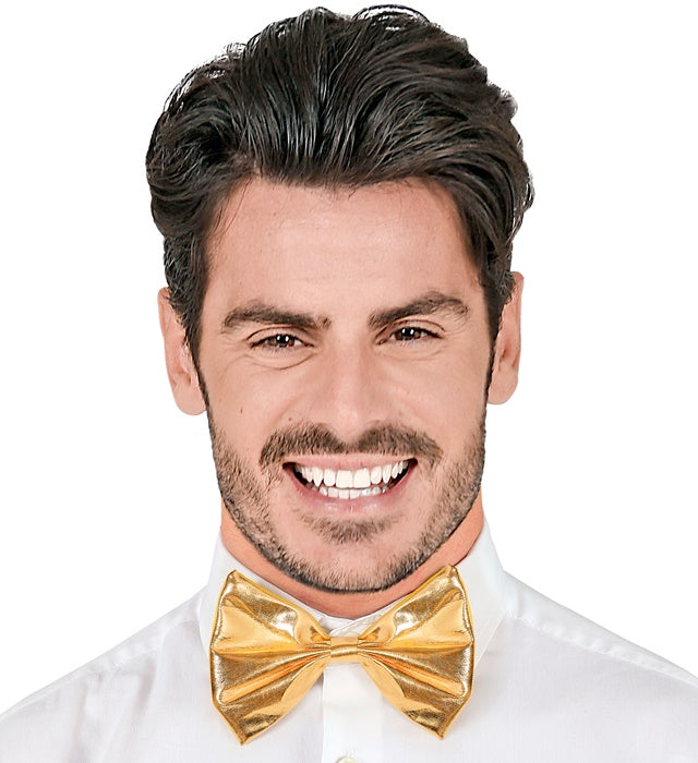 Metallisch goldene Fliege als elegantes Fasnacht-Accessoire
