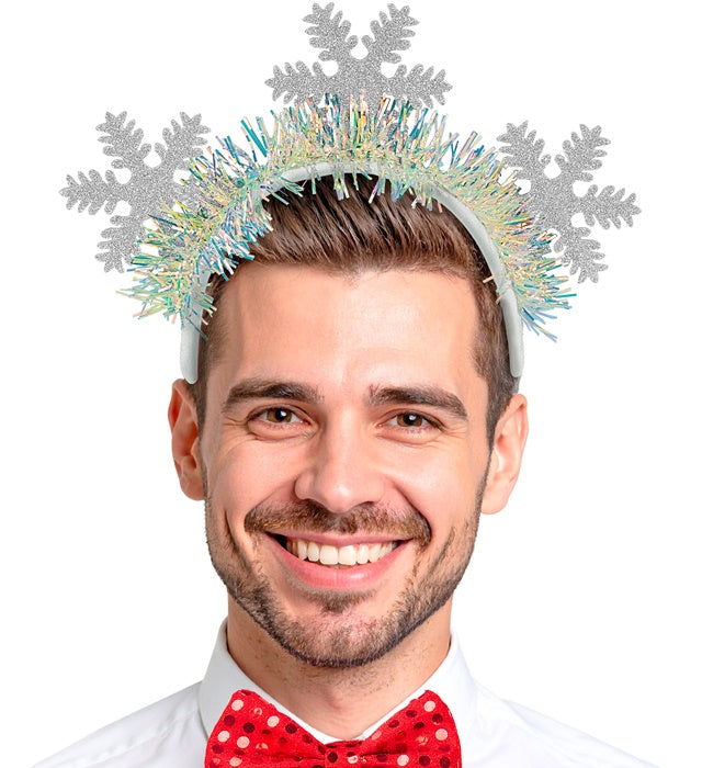Haarreif mit glitzernden Schneeflocken als Accessoire für Winter und Fasnacht