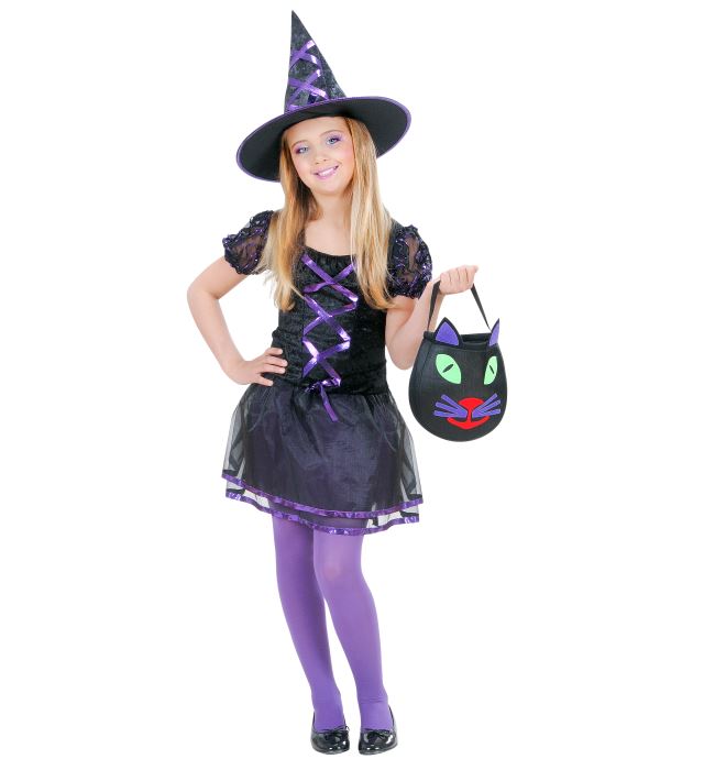 Hexenkostüm mit schwarzem Kleid und spitzem Hexenhut für Fasnacht
