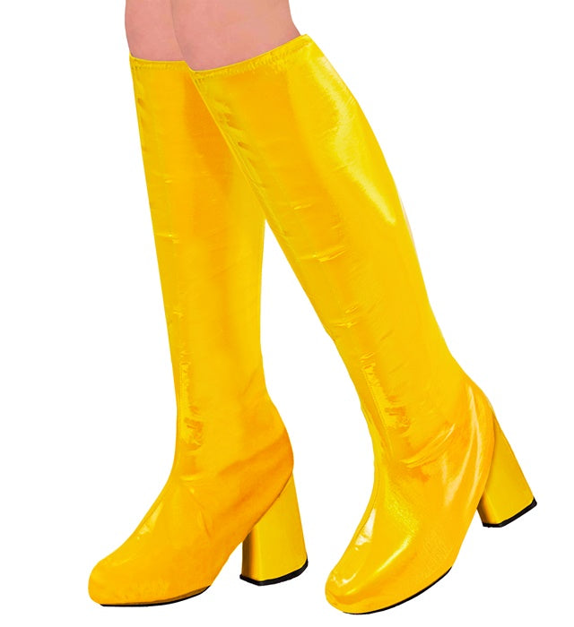 Gelbe Stiefelüberzieher als Schuhschutz bei Fasnacht