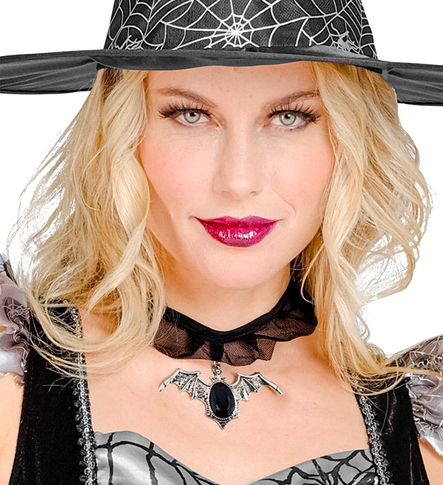 Gothische Halskette mit Fledermaus und schwarzem Edelstein