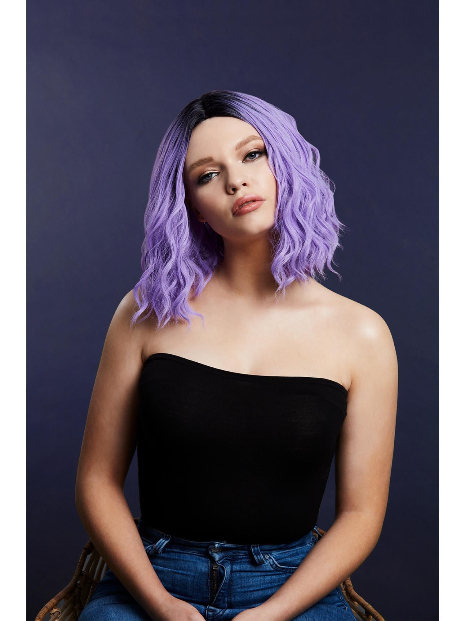Smiffys Fever Cara Peruecke Ice Silver zweifarbig Long Bob – Produktansicht