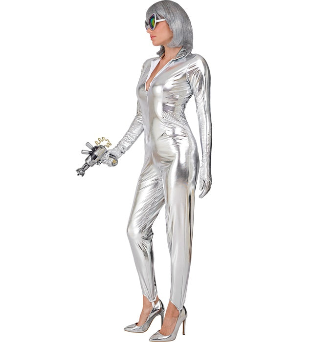 Silberfarbener Overall als glänzendes Fasnachtskostüm