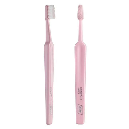 TePe Compact Soft Zahnbürste Hellrosa mit weichen Borsten – Rückansicht