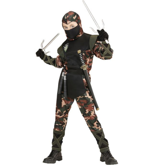 Ninja Soldat Kostüm mit Kapuze, Gürtel und Mundschutz auf neutralem Hintergrund