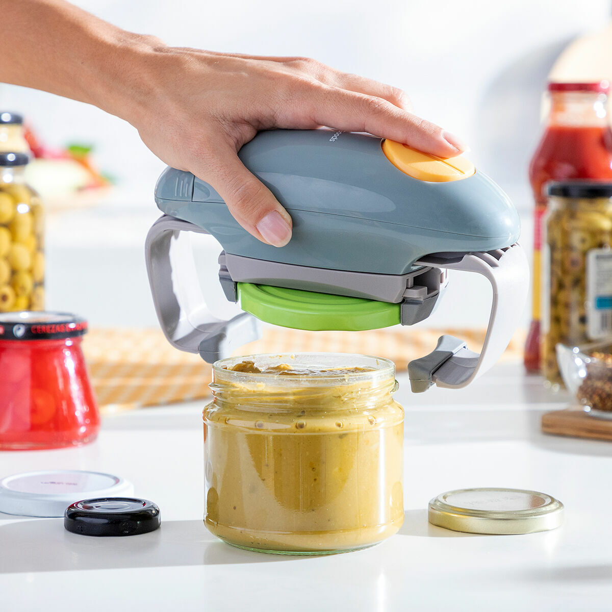 Elektrischer Gläser- und Dosenöffner Lloucan von InnovaGoods in Grau und Orange – Ansicht 8