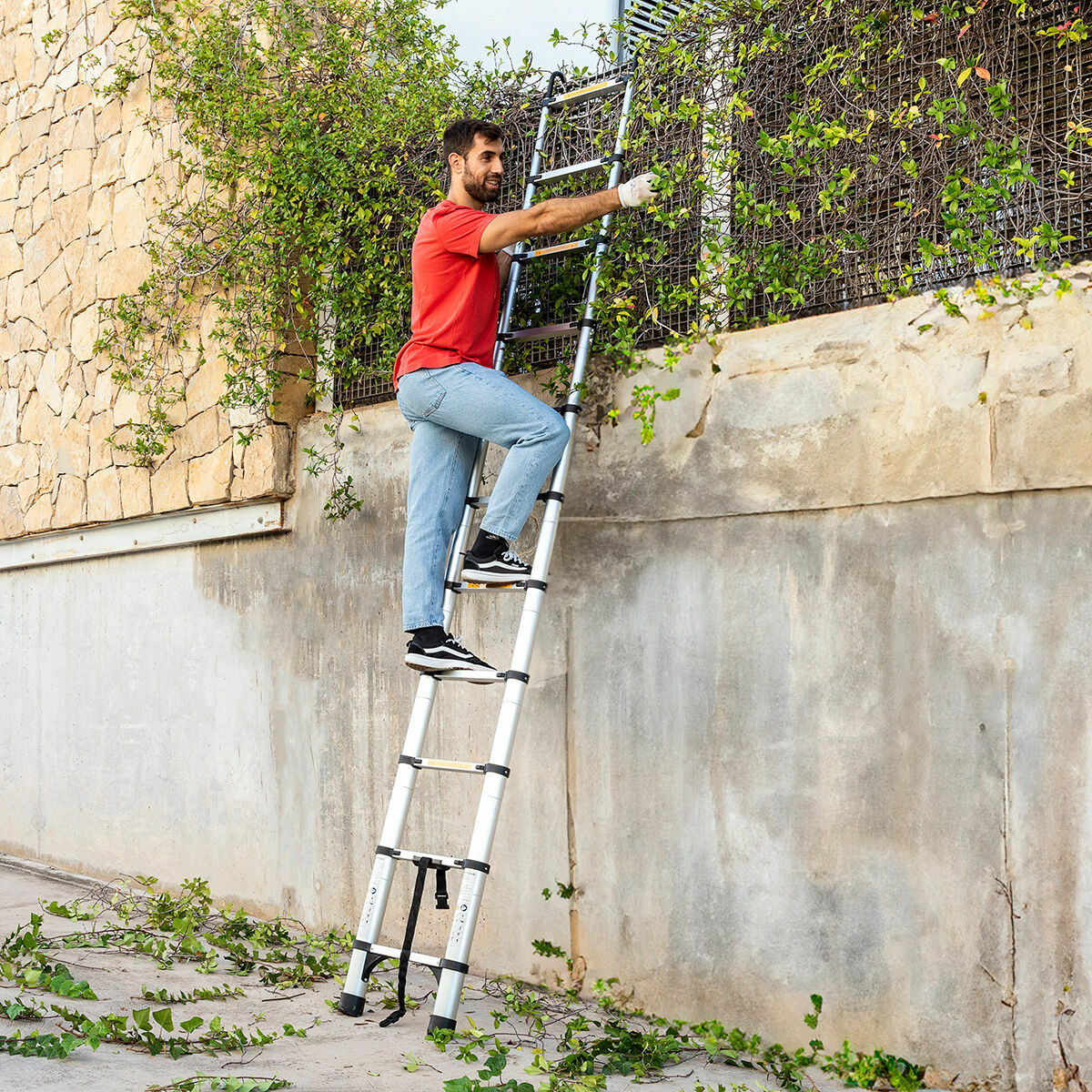 InnovaGoods Ladescop32 Teleskopleiter 3,2 m – Produktansicht