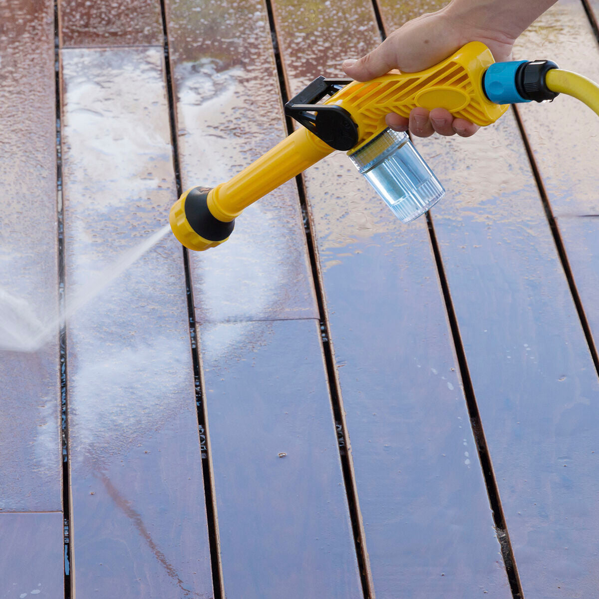 InnovaGoods 8-in-1-Hochdruck-Wasserspritze mit 15-m-Gartenschlauch – Rückansicht
