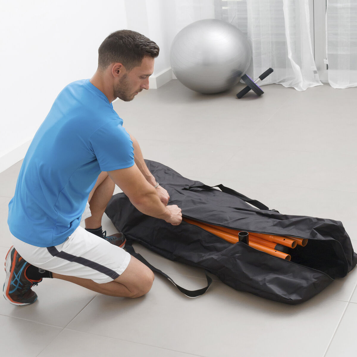 Klimmzugstation mit Widerstandsbändern und Fitnesszubehör von InnovaGoods – Ansicht 7