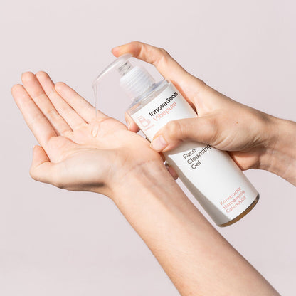 Set Gesichtsreinigungsgerät gegen Unreinheiten wiederaufladbar + Kombucha Gel 200 ml InnovaGoods