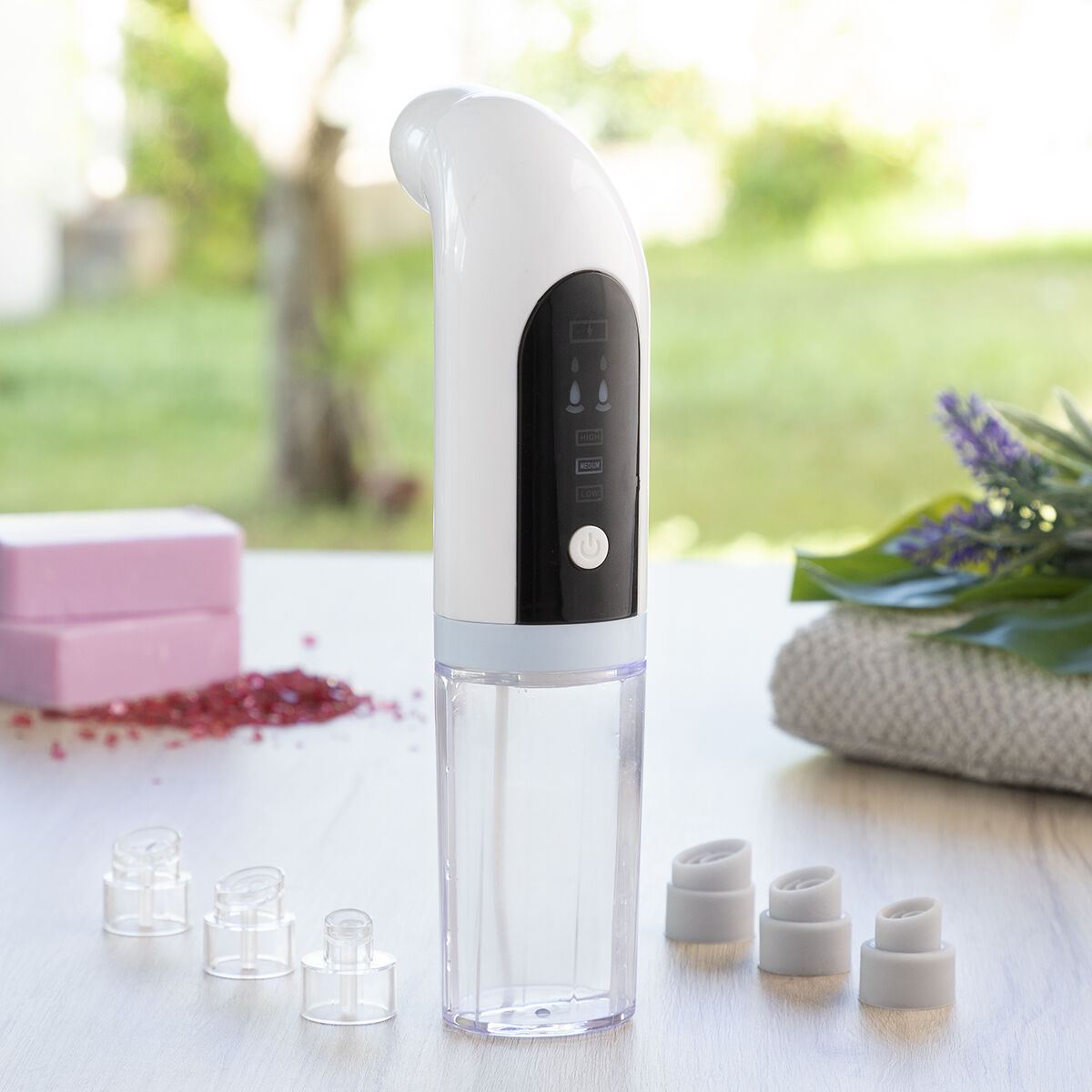 Set Gesichtsreinigungsgerät gegen Unreinheiten wiederaufladbar + Kombucha Gel 200 ml InnovaGoods