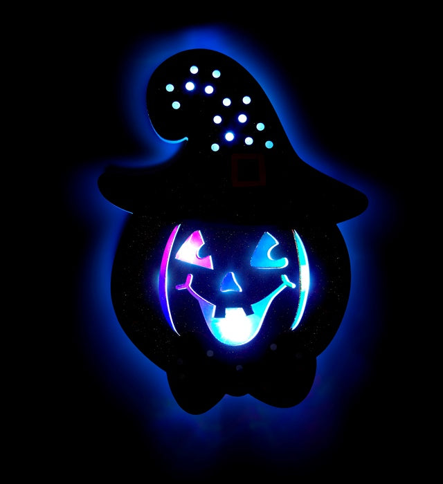 Kürbis Wanddekoration mit 8 bunten LED-Lichtern leuchtend an Wand