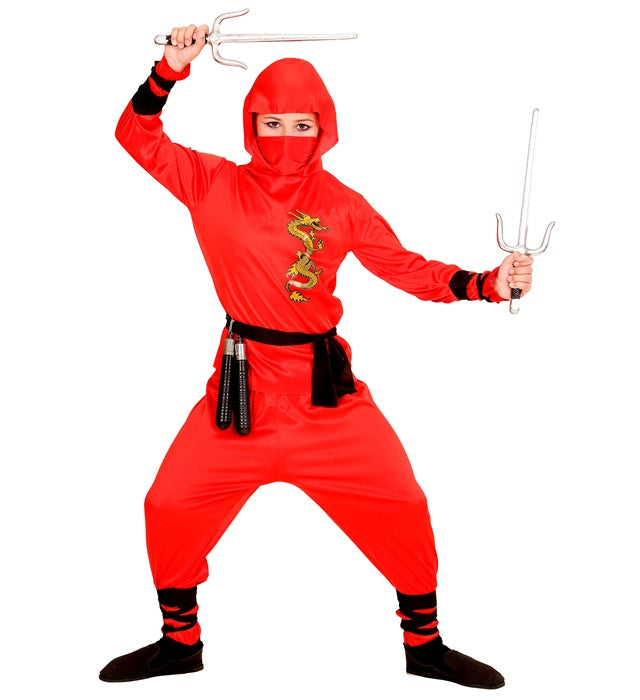 Rotes Ninja-Kostüm mit Kapuze, Maske und Zubehör auf weißem Hintergrund