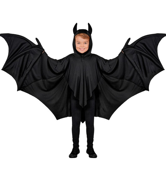 Fledermaus-Umhang mit Kapuze und flexiblen Flügeln auf schwarzem Hintergrund