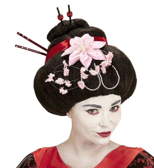 Geisha-Perücke mit schwarzen Haaren, Blumen und Stäbchen in traditionellem Stil