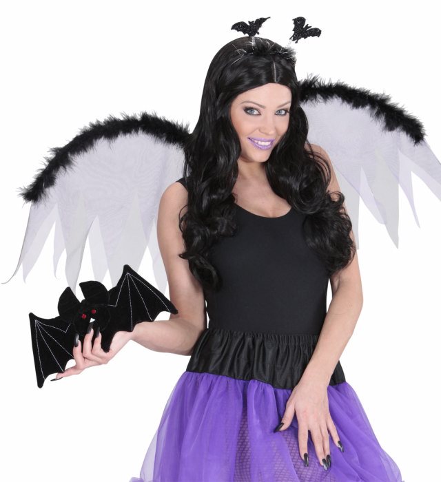 Schwarze Fledermaus-Tasche als Fasnachts-Accessoire