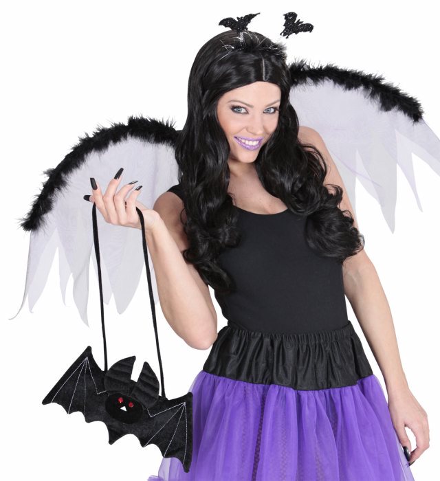 Schwarze Fledermaus-Tasche als Fasnachts-Accessoire