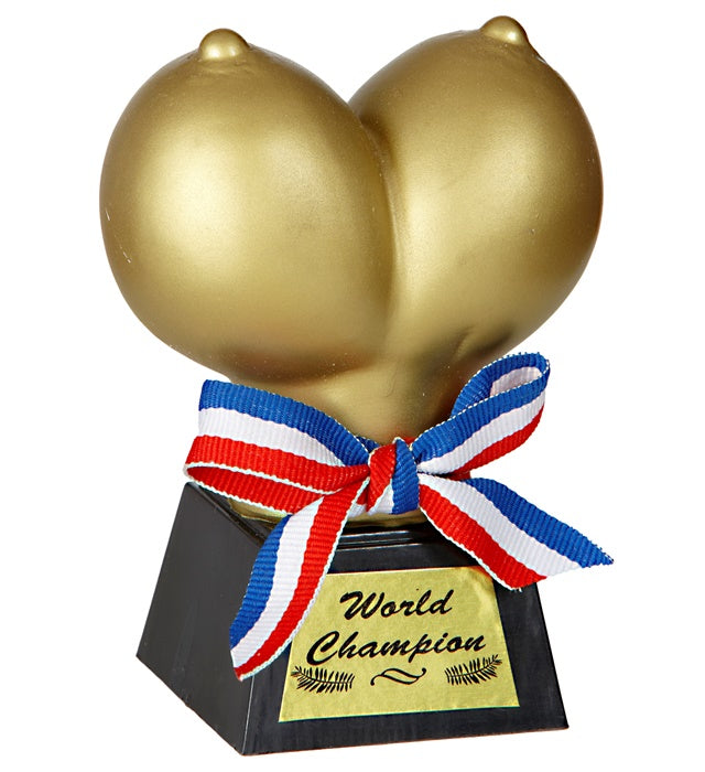 Goldene Busen Trophäe als witziges Fasnacht und Karneval Accessoire