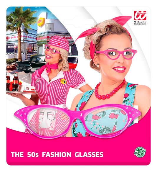 Pinkfarbene 50er Jahre Brille mit funkelnden Strasssteinen auf weißem Hintergrund