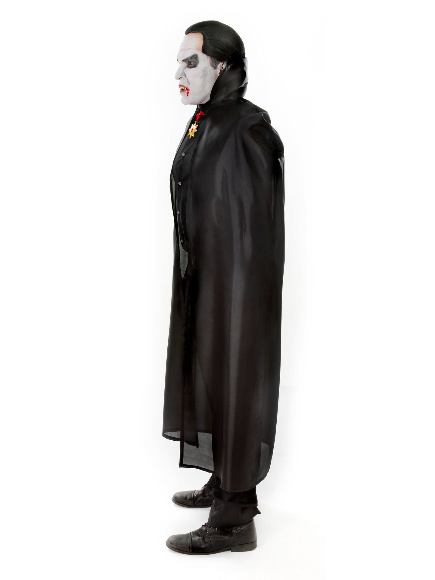 Rubies Dracula Cape schwarzer Umhang 56 Zoll für Erwachsene – Detailansicht