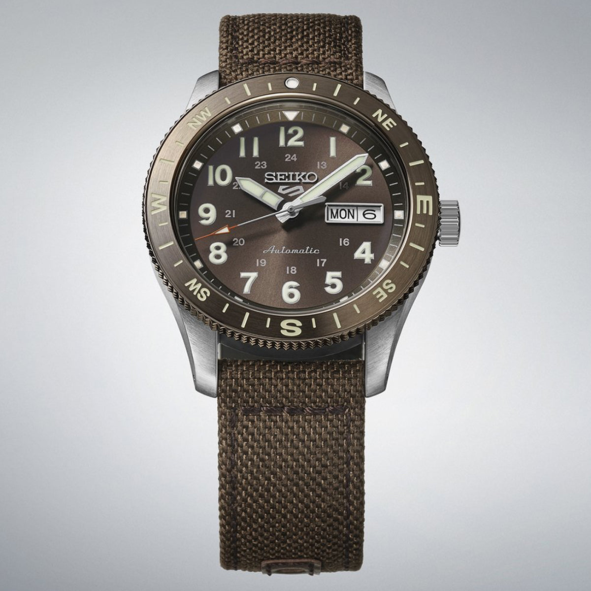 Seiko 5 Sports Field Automatic Automatikuhr Modell HDB009K1 – Detailansicht