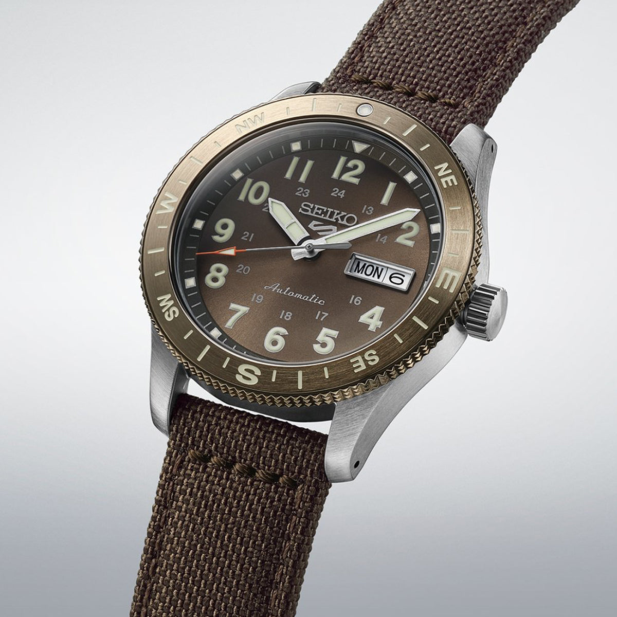 Seiko 5 Sports Field Automatic Automatikuhr Modell HDB009K1 – Seitenansicht