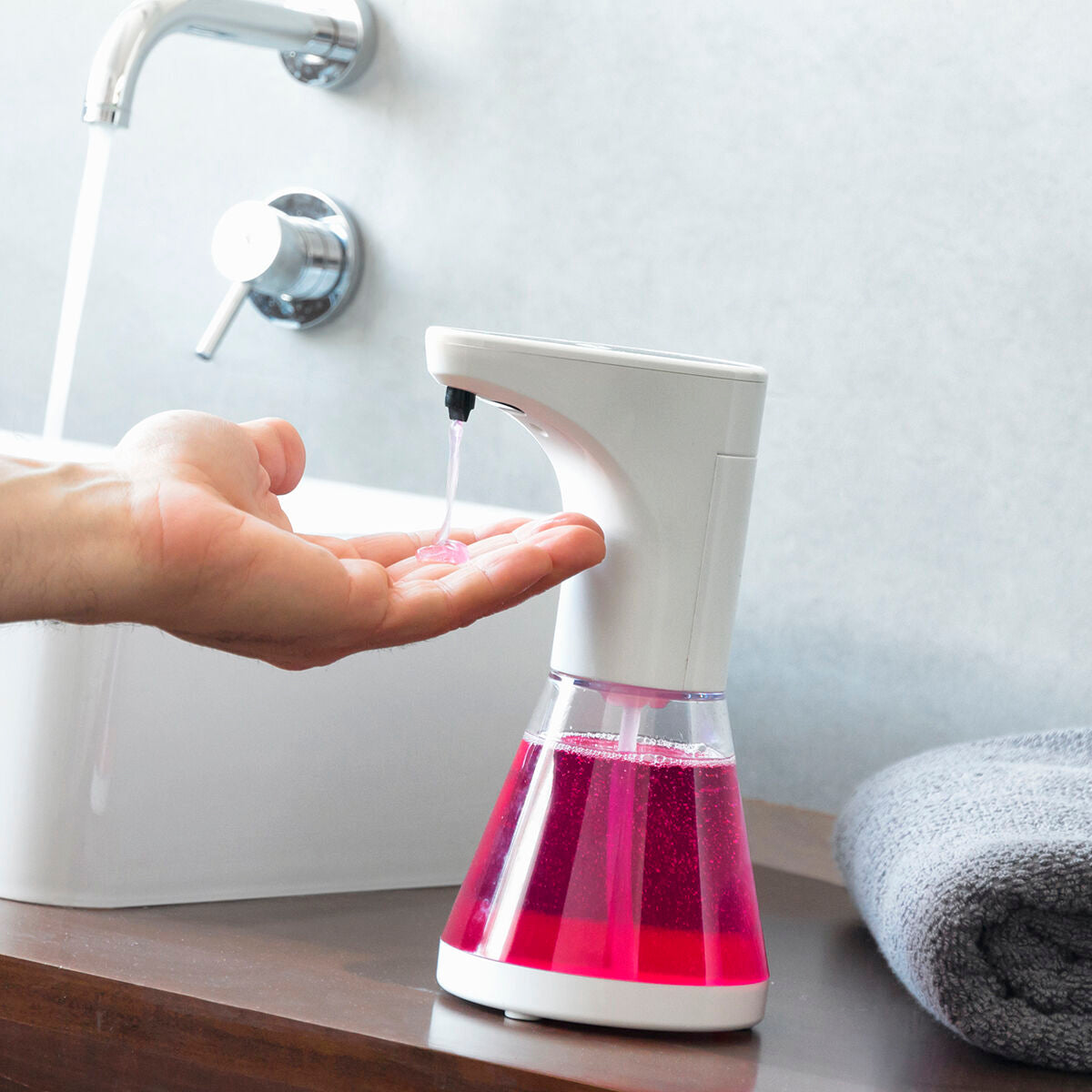 Automatischer Seifenspender mit Sensor Sensoap von InnovaGoods – Produktansicht