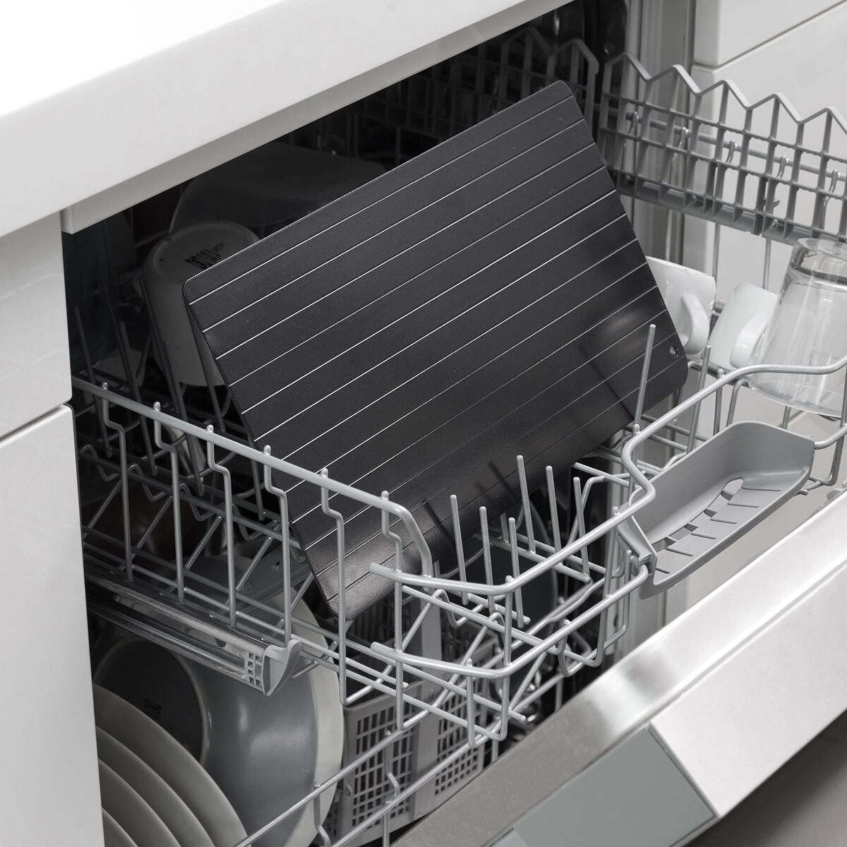 Schwarze Qheat Auftauplatte von InnovaGoods zum Auftauen von Lebensmitteln – Rückansicht
