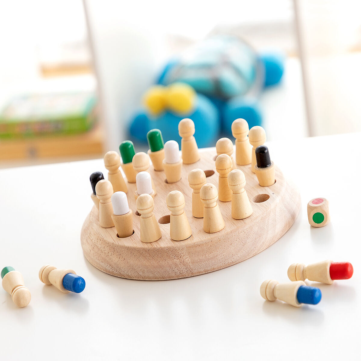 Memory-Schach aus Holz Taeda von InnovaGoods, 26-teilig – Anwendungsansicht