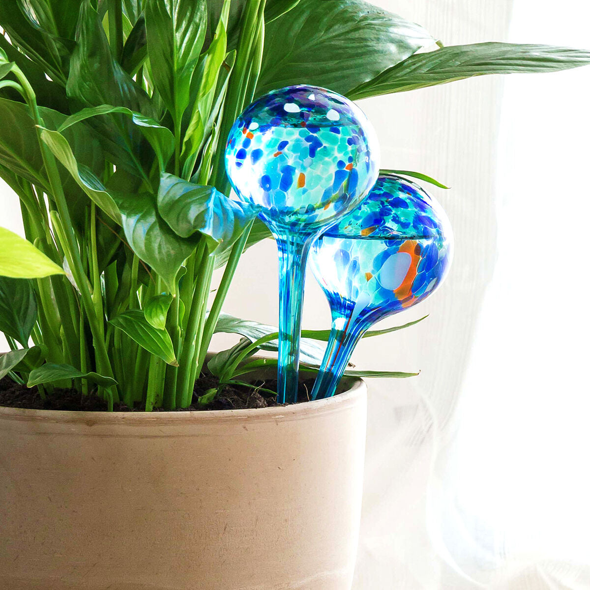 Aqua·Loon automatische Bewässerungsballons von InnovaGoods, 2 Stück, blaues Glas – Produktansicht