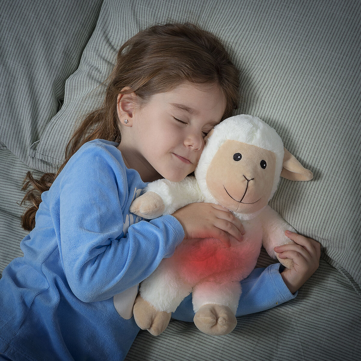 Plüschschaf Wooly von InnovaGoods mit herausnehmbarer Wärme- und Kältetasche – Produktansicht
