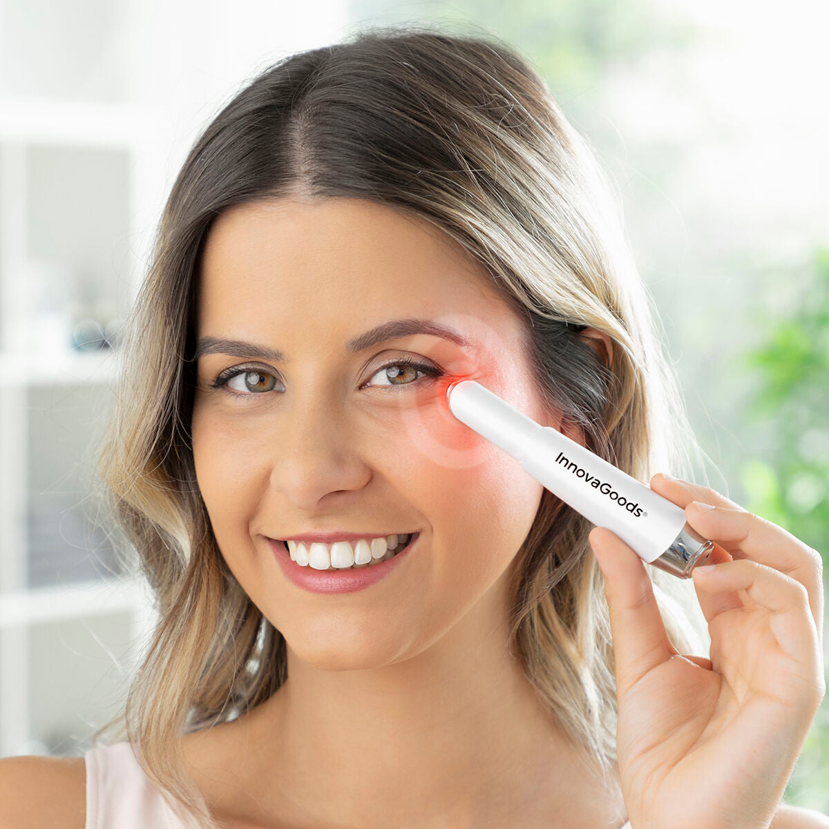 InnovaGoods Therey Anti-Aging-Augenmassagegerät mit Phototherapie Thermotherapie und Vibration – Produktansicht
