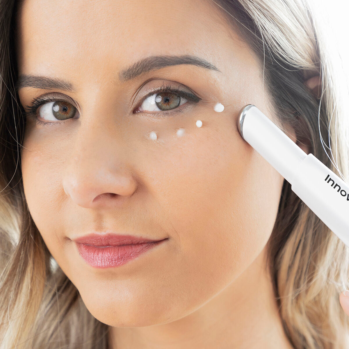 InnovaGoods Therey Anti-Aging-Augenmassagegerät mit Phototherapie Thermotherapie und Vibration – Ansicht 7