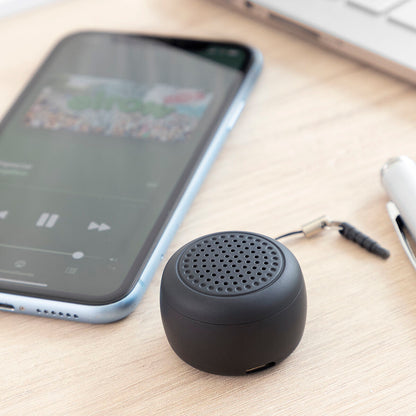 Wiederaufladbarer tragbarer Mini-Bluetooth-Lautsprecher Miund von InnovaGoods in Schwarz – Produktansicht