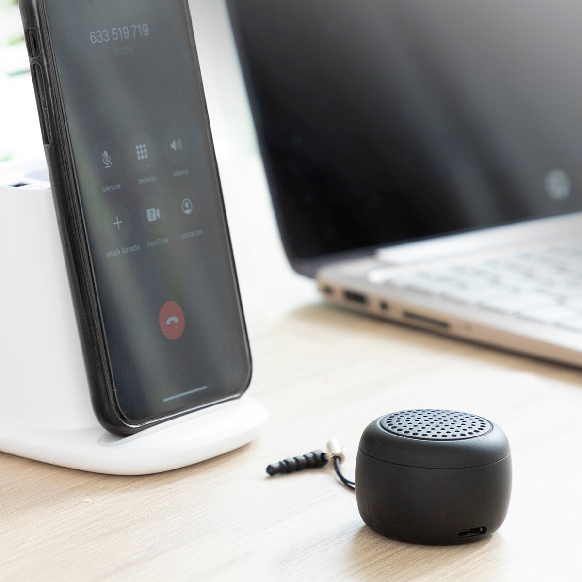 Wiederaufladbarer tragbarer Mini-Bluetooth-Lautsprecher Miund von InnovaGoods in Schwarz – Ansicht 8