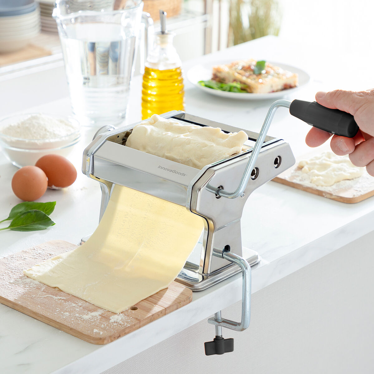 Frashta manuelle Nudelmaschine von InnovaGoods aus Metall – Produktansicht
