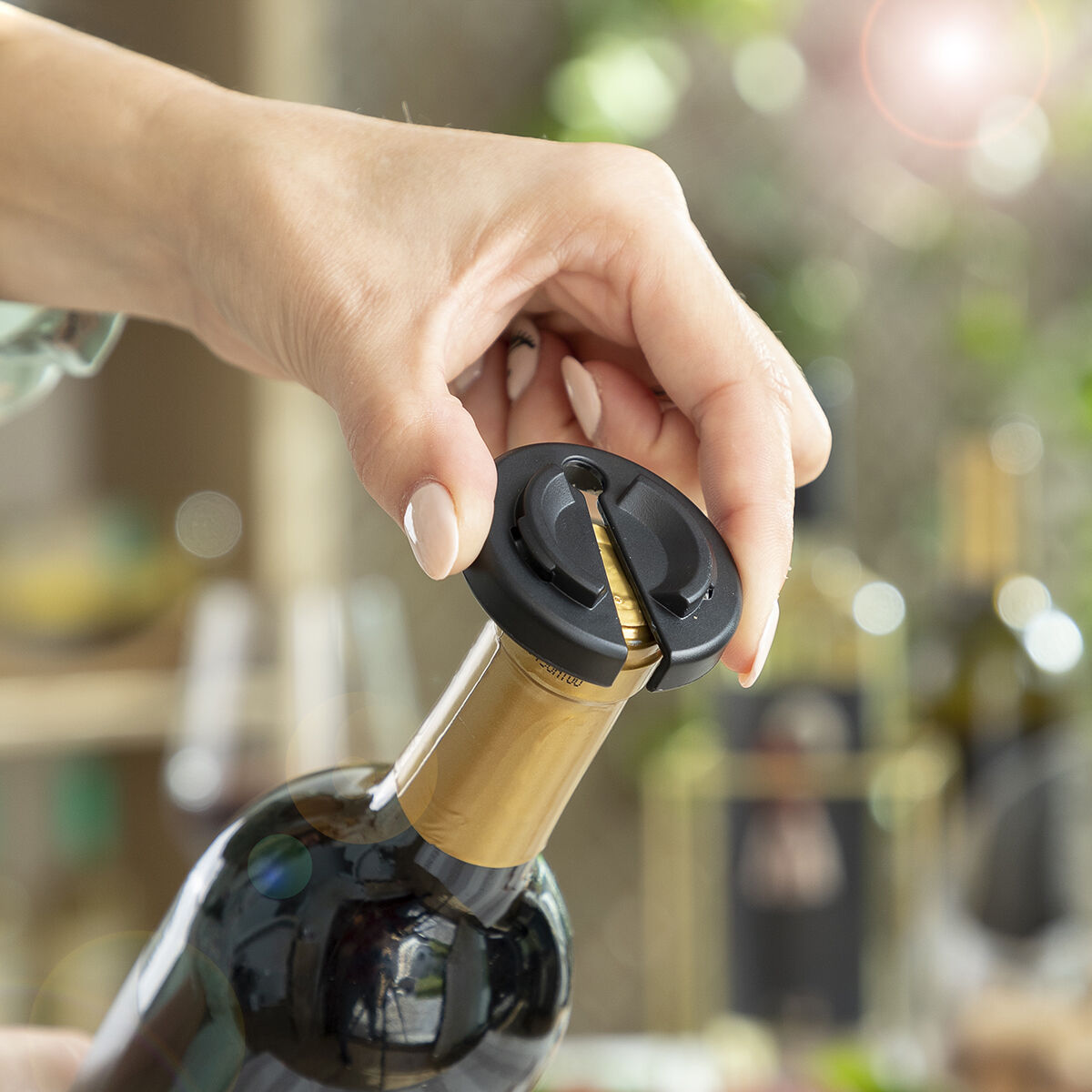 InnovaGoods elektrischer Korkenzieher mit 4-teiligem Weinzubehör-Set – Ansicht 7