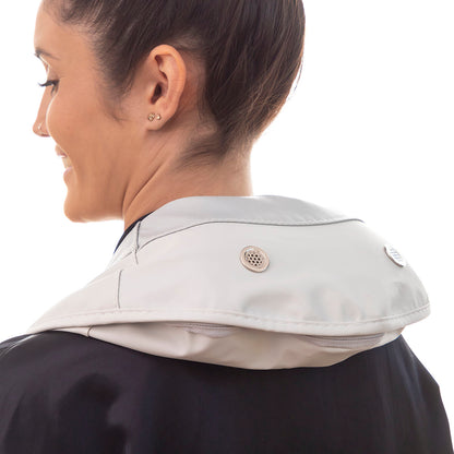 Tappilan elektrisches Klopfmassagegerät mit Wärme von InnovaGoods – Anwendungsansicht