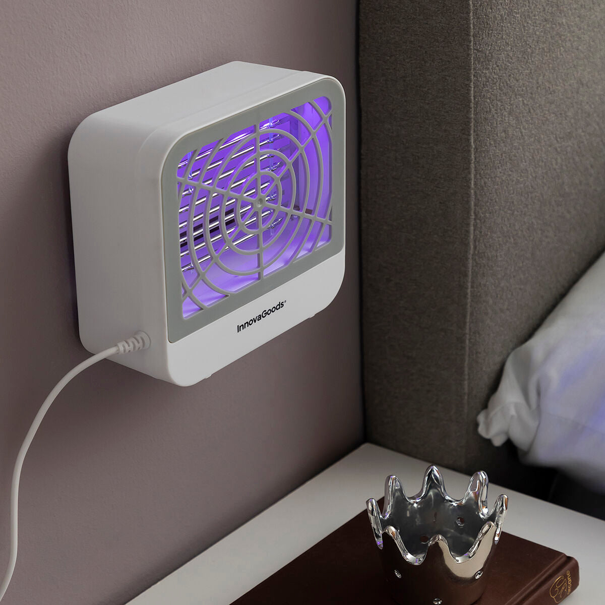 InnovaGoods Anti-Mücken-Lampe KL Box mit Wandaufhänger und USB-Kabel – Ansicht 8