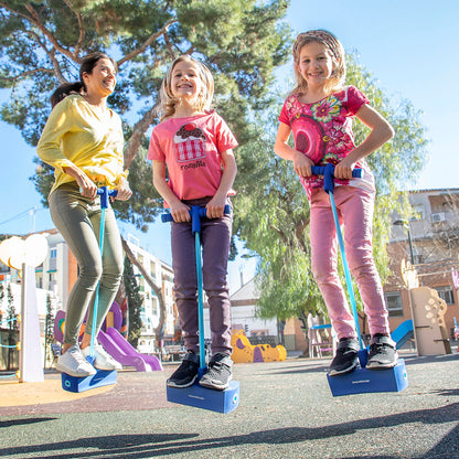 Blauer Gummi-Pogospringer FunP von InnovaGoods – Seitenansicht