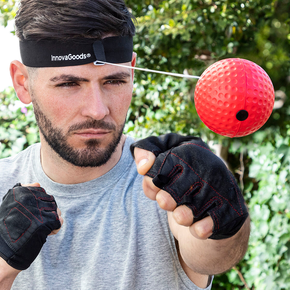 InnovaGoods Trainings- und Reflexball-Set Balxing mit Stirnband und zwei Bällen – Anwendungsansicht