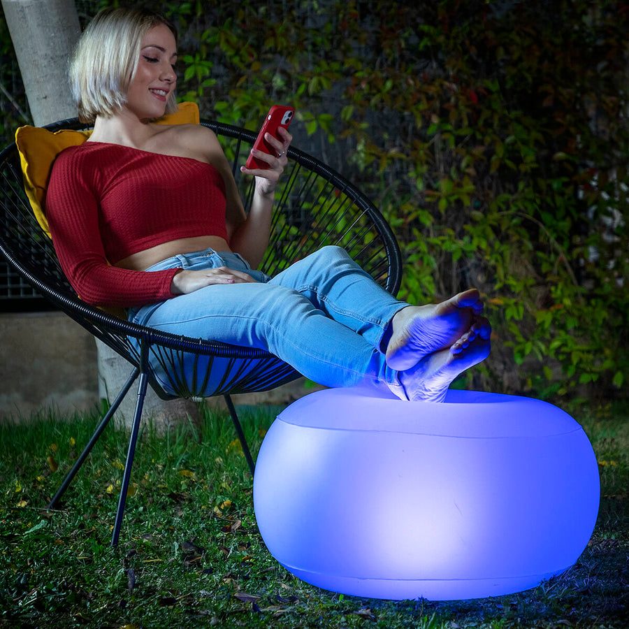 Aufblasbarer transparenter LED-Hocker Pulight von InnovaGoods mit mehrfarbiger Beleuchtung – Produktansicht