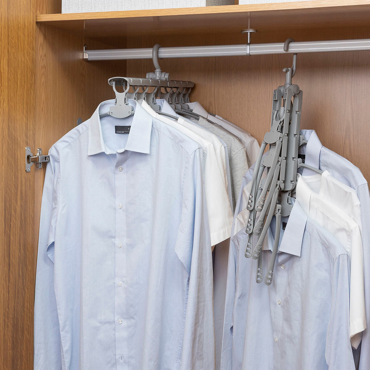 Mehrfach-Kleiderbügel 8-in-1 Spavver von InnovaGoods in Grau – Produktansicht