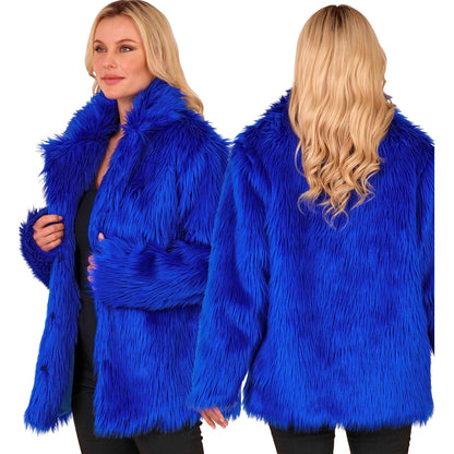 "BLAUE PLÜSCHJACKE" – Detailansicht
