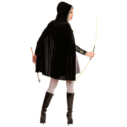 "BOGENSCHÜTZIN" (Kleid, Gürtel, Schulterriemen mit Schnalle, Armstulpen, Umhang mit Kapuze) – Ansicht 4